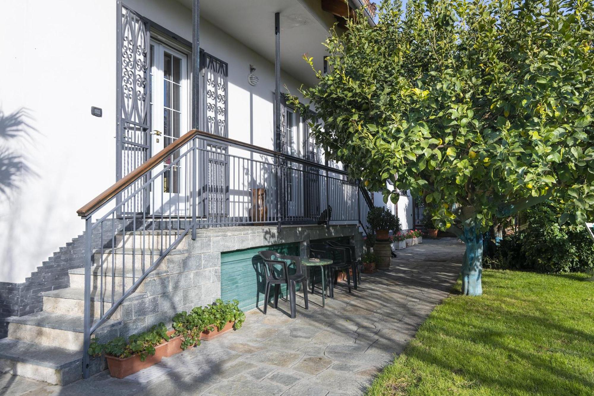 אלבניה La Casetta Sull'Albero 900M From The Sea - Happy Rentals מראה חיצוני תמונה